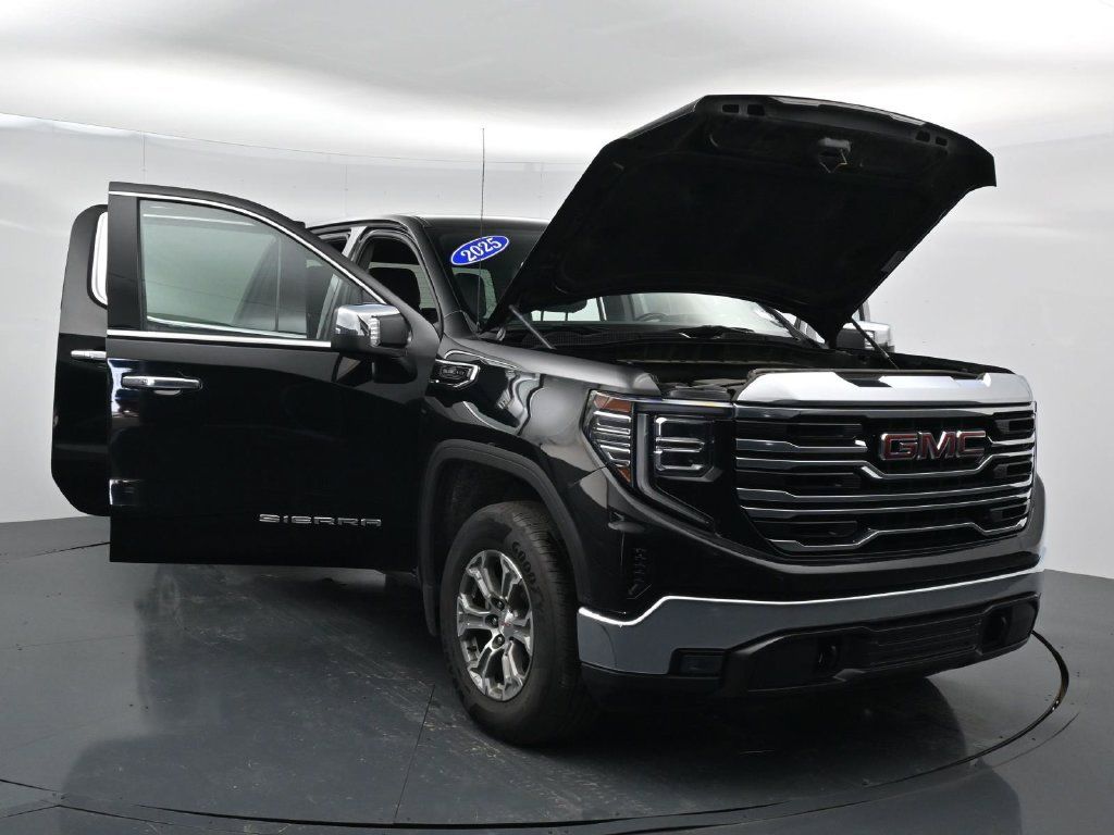 Used 2025 GMC Sierra 1500 SLT RWD image 42
