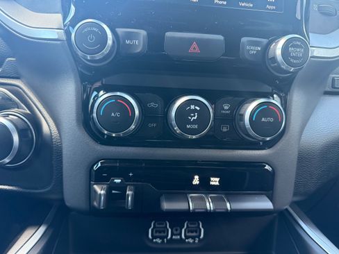Certified 2022 RAM 1500 Big Horn AWD/4WD image 20