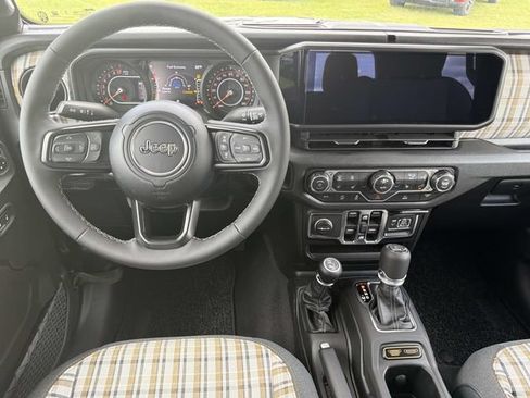 New 2026 Jeep Gladiator Sport AWD/4WD image 28
