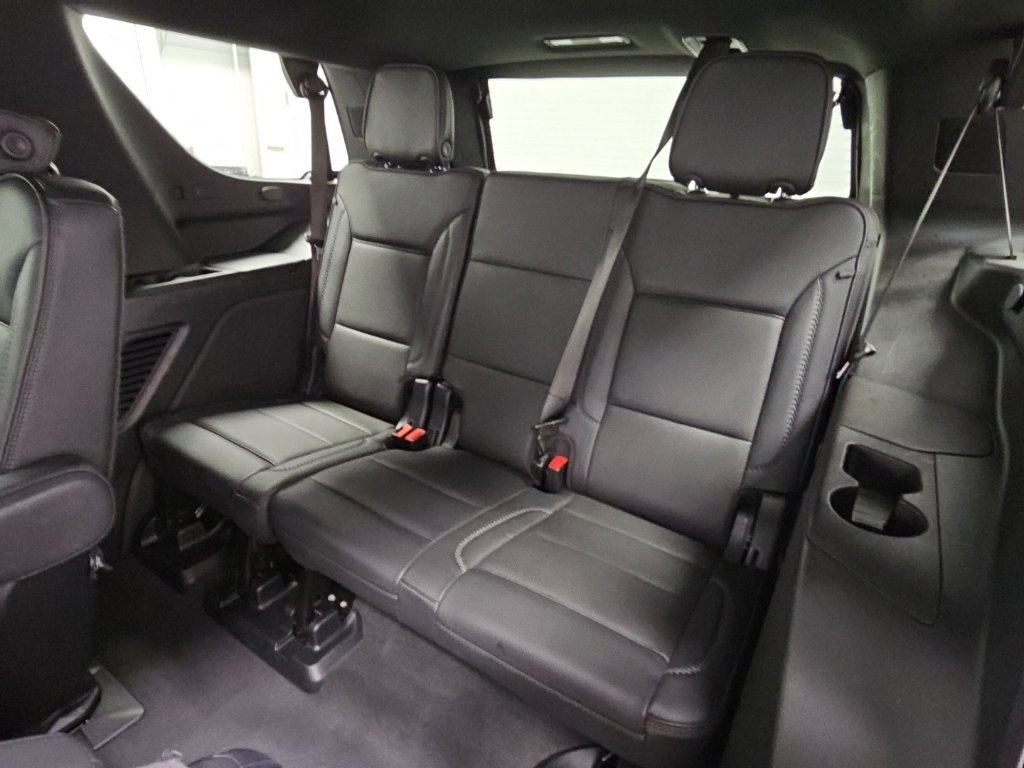 Certified 2025 GMC Yukon Denali RWD image 34