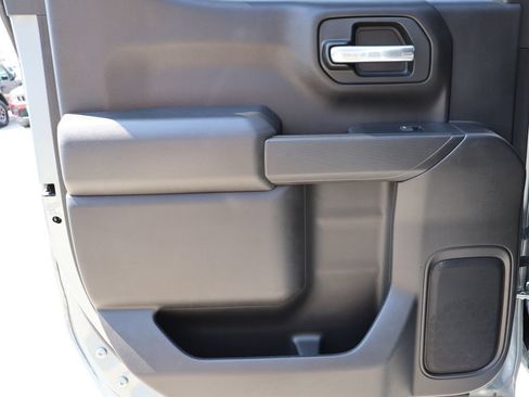Used 2025 Chevrolet Silverado 1500 Custom w/ LPO, Dark Essentials Package AWD/4WD image 15
