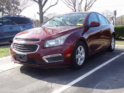 Used 2015 Chevrolet Cruze LT w/ Technology Package image 1