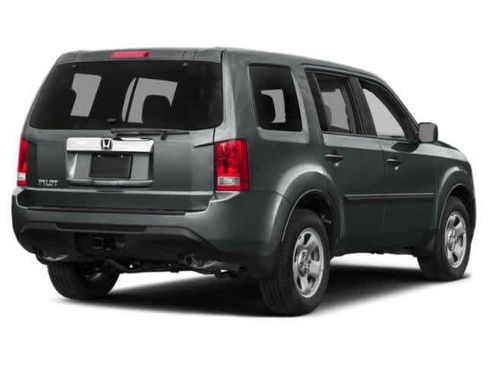Used 2015 Honda Pilot LX image 2