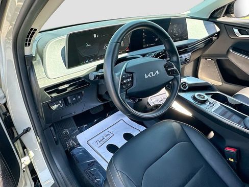 Certified 2023 Kia EV6 Wind w/ Wind Technology Package RWD image 9