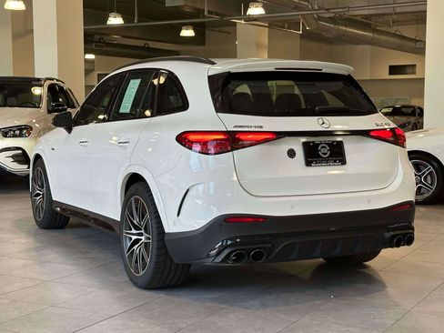 Used 2025 Mercedes-Benz GLC 43 AMG 4MATIC image 4