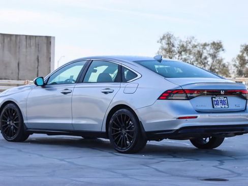 Certified 2025 Honda Accord Touring image 6