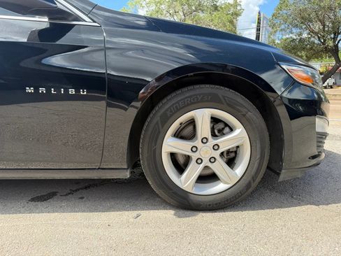 Used 2022 Chevrolet Malibu LS FWD image 23