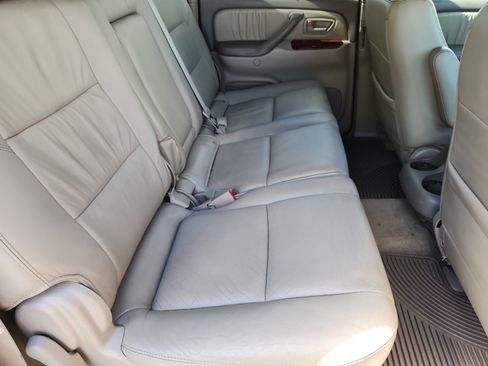 Used 2006 Toyota Tundra Limited w/ All Weather Guard Pkg AWD/4WD image 18