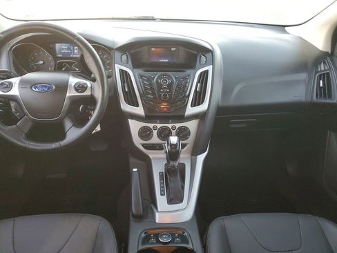 Used 2014 Ford Focus SE w/ Equipment Group 201A image 10