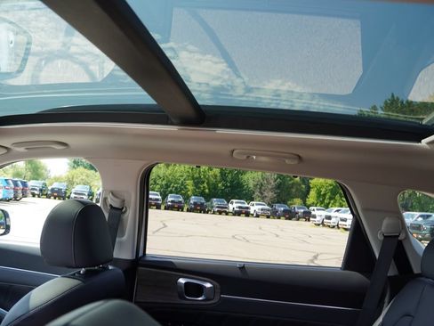 Certified 2023 Kia Sorento SX Prestige AWD/4WD image 19