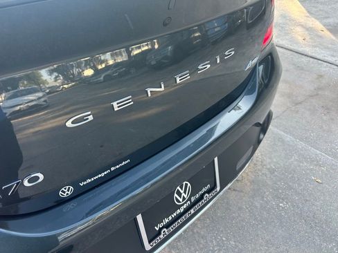 Used 2023 Genesis G70 2.0T image 30
