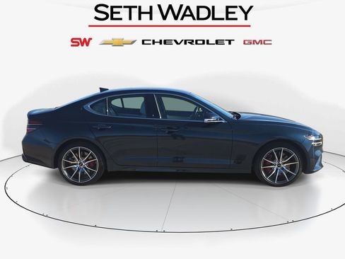 Used 2025 Genesis G70 2.5T RWD image 6