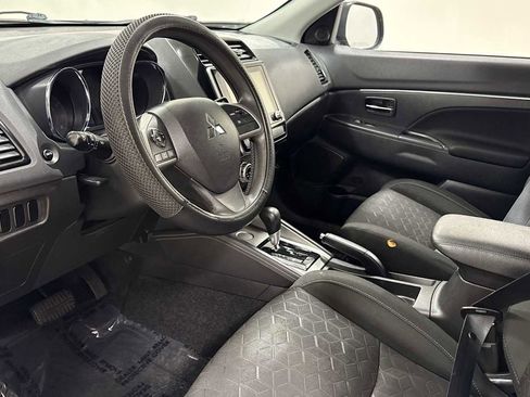 Used 2020 Mitsubishi Outlander Sport ES image 12
