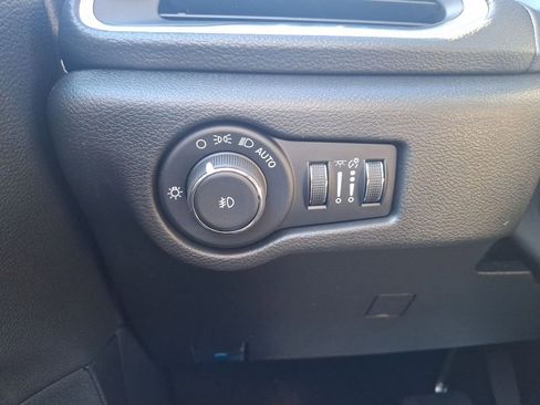 New 2026 Chrysler Pacifica Limited w/ S Appearance Package image 28