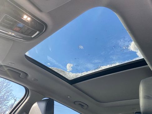 Used 2022 Jeep Grand Cherokee L Limited image 19