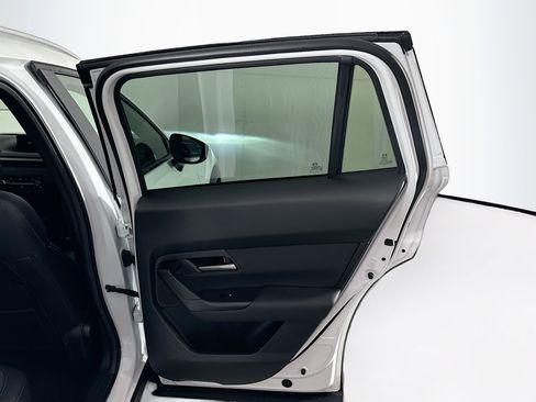 Used 2025 MAZDA CX-50 AWD 2.5 S w/ Premium Package image 31