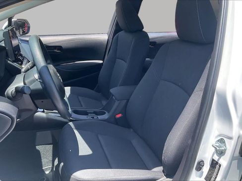 Used 2025 Toyota Corolla LE w/ LE Premium Package FWD image 8