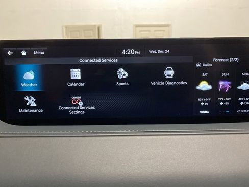 Used 2024 Genesis G80 image 50