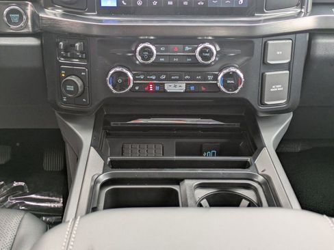 New 2026 Ford F250 Lariat w/ Lariat Premium Package image 19