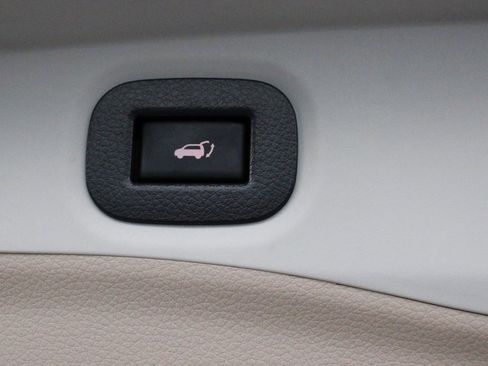 Certified 2020 Nissan Rogue SV image 20