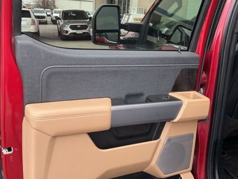 Used 2023 Ford F250 Lariat w/ Chrome Package image 13