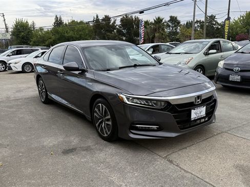 Used 2019 Honda Accord EX image 3