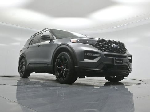Certified 2021 Ford Explorer ST w/ Equipment Group 401A AWD/4WD image 46