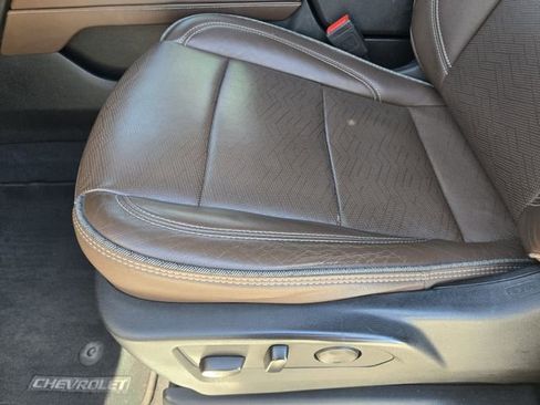 Used 2023 Chevrolet Tahoe High Country image 26