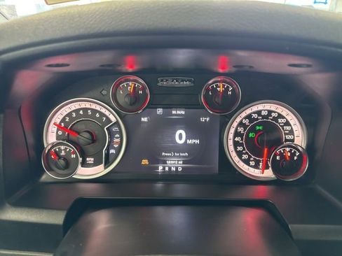 Used 2018 RAM 1500 Lone Star image 35