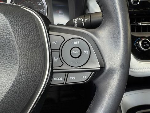 Used 2020 Toyota Corolla SE FWD image 17