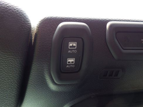 Used 2023 Jeep Wrangler Unlimited Rubicon 392 AWD/4WD image 39