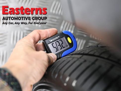 Used 2019 Mercedes-Benz GLA 250 4MATIC w/ Premium Package image 32