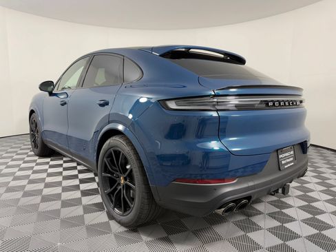 Certified 2026 Porsche Cayenne Coupe AWD/4WD image 3