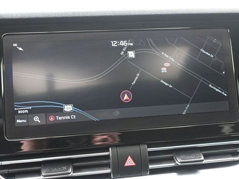 Used 2021 Kia Niro EX Premium image 17