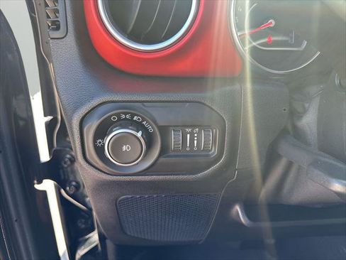 Certified 2020 Jeep Wrangler Unlimited Rubicon AWD/4WD image 28