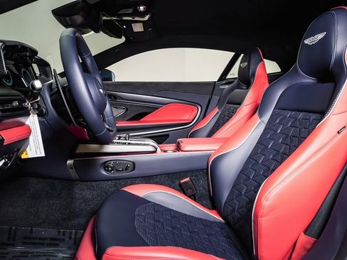 New 2025 Aston Martin Vanquish image 21