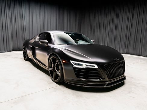 Used 2014 Audi R8 V10 image 9