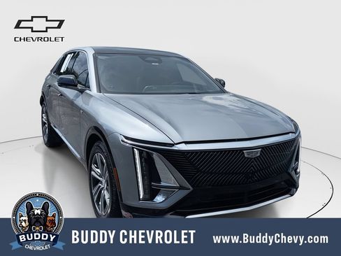 Used 2024 Cadillac Lyriq Luxury w/ LPO, Floor Liner Package RWD image 1