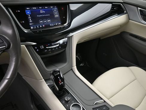 Certified 2023 Cadillac XT6 Premium Luxury FWD image 8