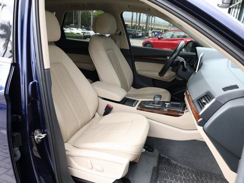 Used 2018 Audi Q5 2.0T Premium Plus w/ Premium Plus Package image 22