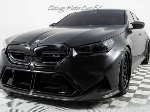 Used 2025 BMW M5 w/ Carbon Package AWD/4WD image 7