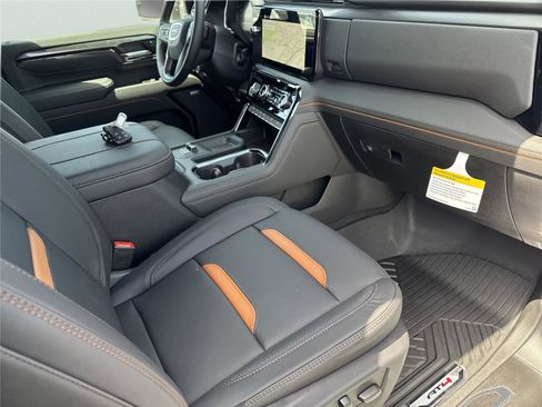 New 2026 GMC Sierra 3500 AT4 w/ AT4 Premium Plus Package AWD/4WD image 15