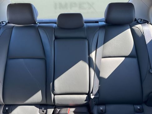 Used 2025 MAZDA MAZDA3 s image 12