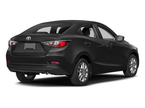 Used 2017 Toyota Yaris iA FWD image 2