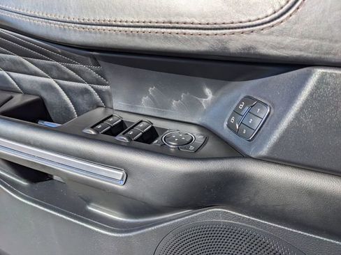 Used 2021 Ford Expedition Platinum image 19