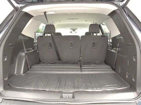 Used 2019 Chevrolet Traverse LT w/ LPO, Floor Liner Package AWD/4WD image 35