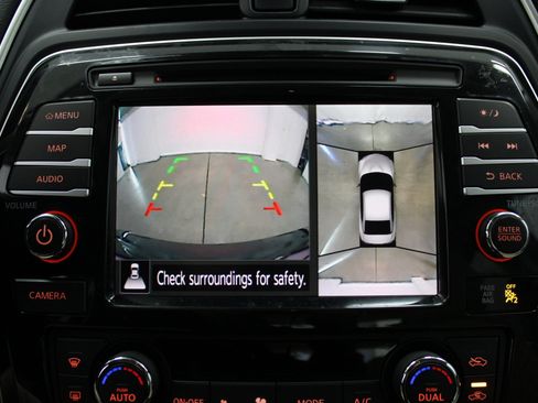 Used 2020 Nissan Maxima Platinum image 44