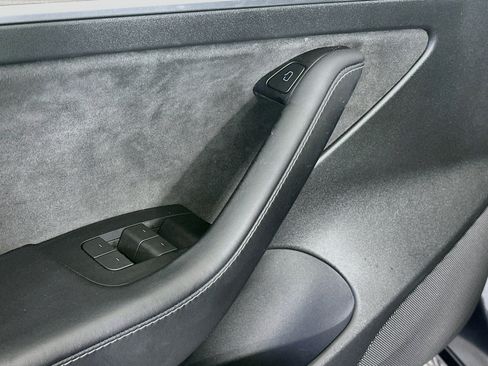 Used 2023 Tesla Model 3 Standard Range RWD image 15