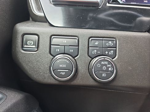 Used 2025 Chevrolet Silverado 2500 LT w/ Safety Package AWD/4WD image 26