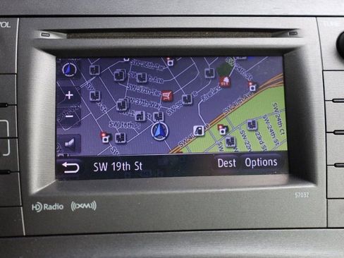 Used 2014 Toyota Prius Three image 29